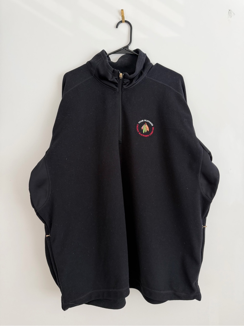 NHL Blackhawks ‘Four Feathers Golf Outing’ Half-Zip long sleeve Pullover. XXL